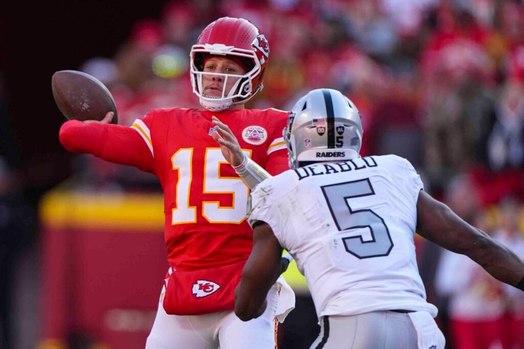 Raiders Chiefs Football