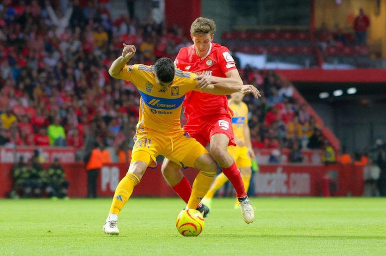 Tigres vs Toluca