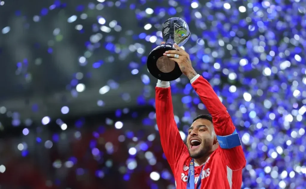 Alexis Vega confiesa interés del América por ficharlo