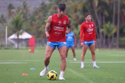 Chivas viaja a New York para la Leagues Cup, sin Chicharito Hernández