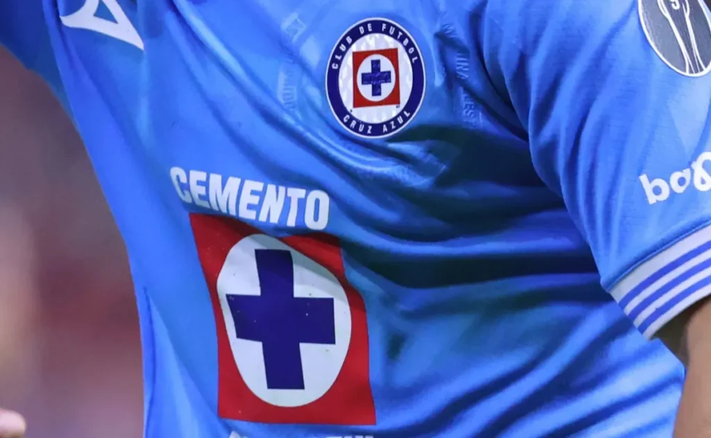 Nicolás Larcamón inicia su era como DT de Cruz Azul
