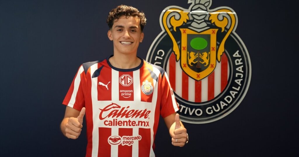 Richard Ledezma es nuevo refuerzo de Chivas para el Apertura 2025