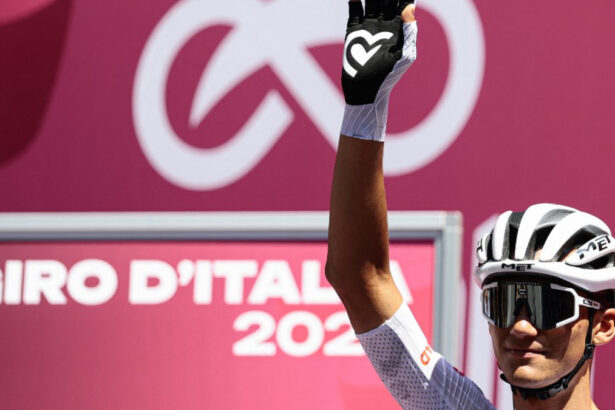 El mexicano Isaac del Toro hace historia y es subcampeón del Giro de Italia