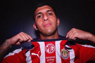 Bryan González es nuevo jugador de Chivas de manera OFICIAL