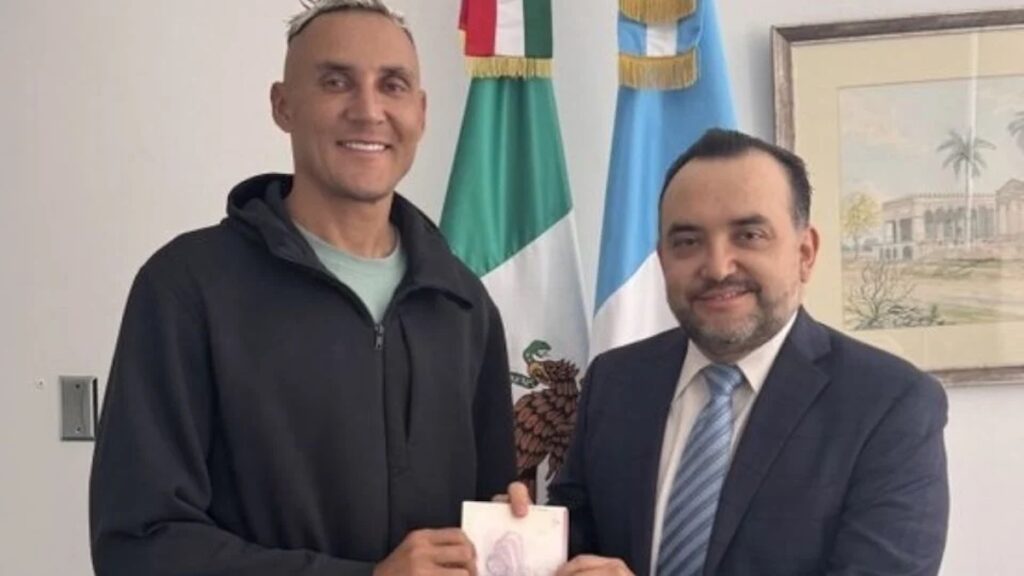 Pumas debe "sacrificar" un jugador extranjero para registrar a Keylor Navas