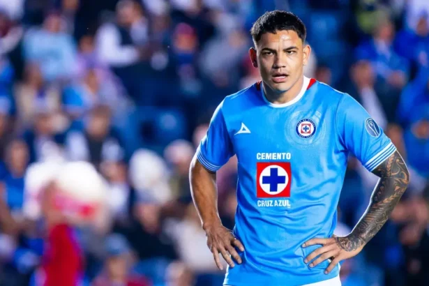 'Toro' Fernández no fue registrado por Cruz Azul para el Apertura 2025
