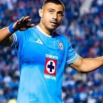 Giaukumakis e Iván Alonso rompen el vestidor de Cruz Azul previo a goleada