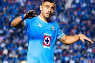 Giaukumakis e Iván Alonso rompen el vestidor de Cruz Azul previo a goleada