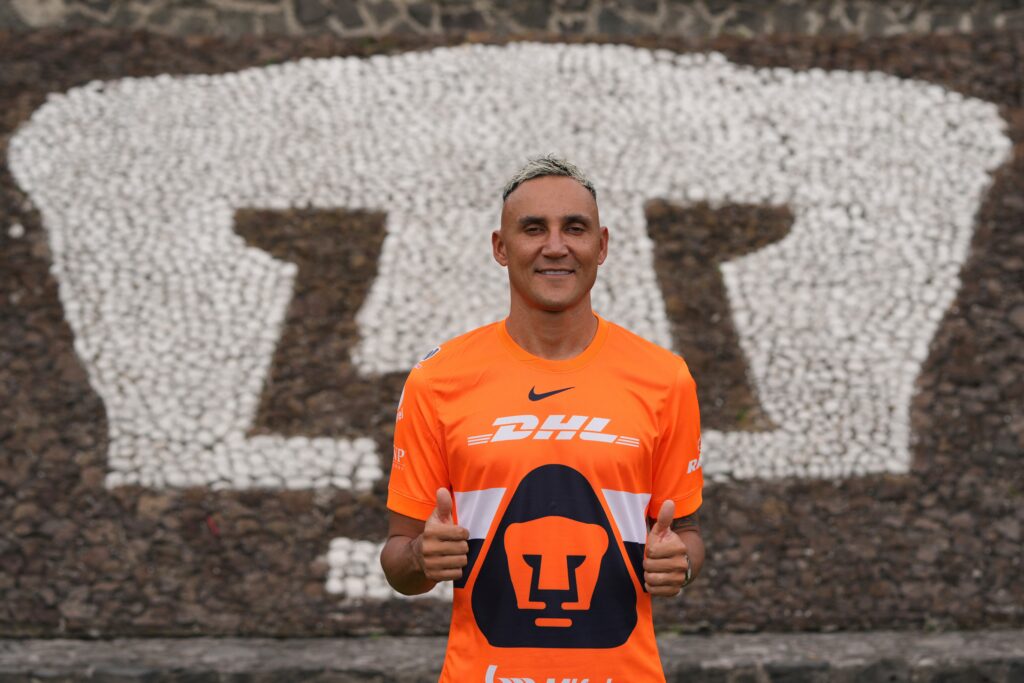 Pumas presentó oficialmente a Keylor Navas