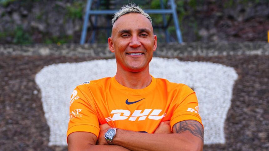 Pumas presentó oficialmente a Keylor Navas