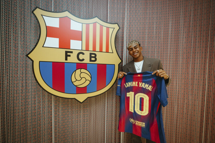Barcelona hace oficial a Lamine Yamal con el numero '10'