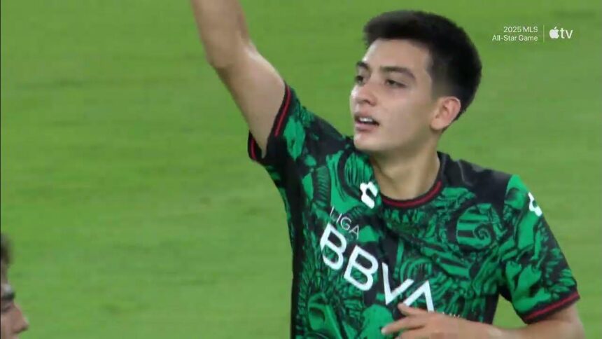 Gilberto Mora, se luce en el Juego de las Estrellas con gol