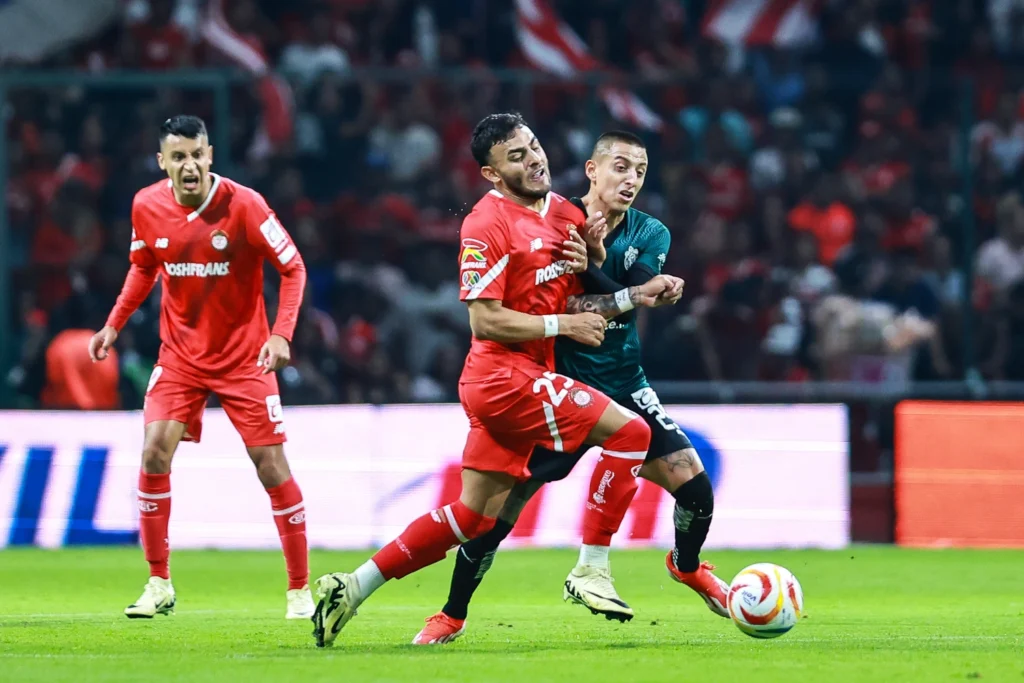 Chivas-vs-Toluca-01-e04b90