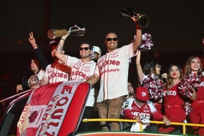 Oficial: Robinson Canó confirma que seguirá una temporada más con los Diablos Rojos del México