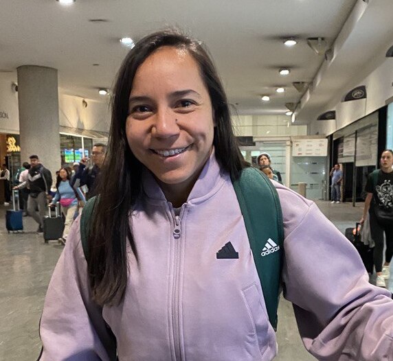 Charlyn Corral en el aeropuerto de Ciudad de México en marzo de 2024