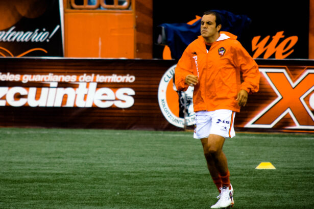 Cuauhtémoc Blanco con Irapuato el 17 de octubre de 2010; fotografía de archivo posterior a la Confederaciones 1999